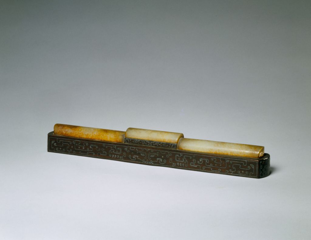 图片[1]-Red sandalwood inlaid jade scale-China Archive